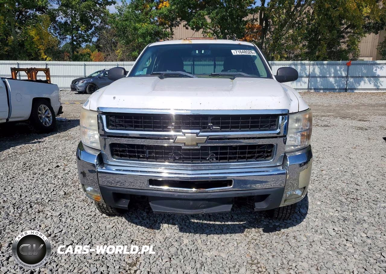 2007 Chevrolet Silverado K2500 Heavy Duty VIN:1GCHK23KX7F558323 - 5