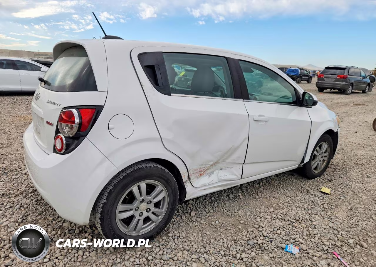 2016 Chevrolet Sonic Lt VIN:1G1JC6SB4G4156387 - 3