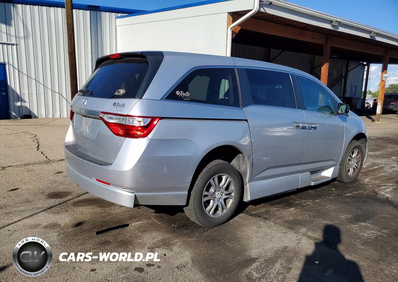 2012 Honda Odyssey Exl VIN:5FNRL5H67CB006579 - 3
