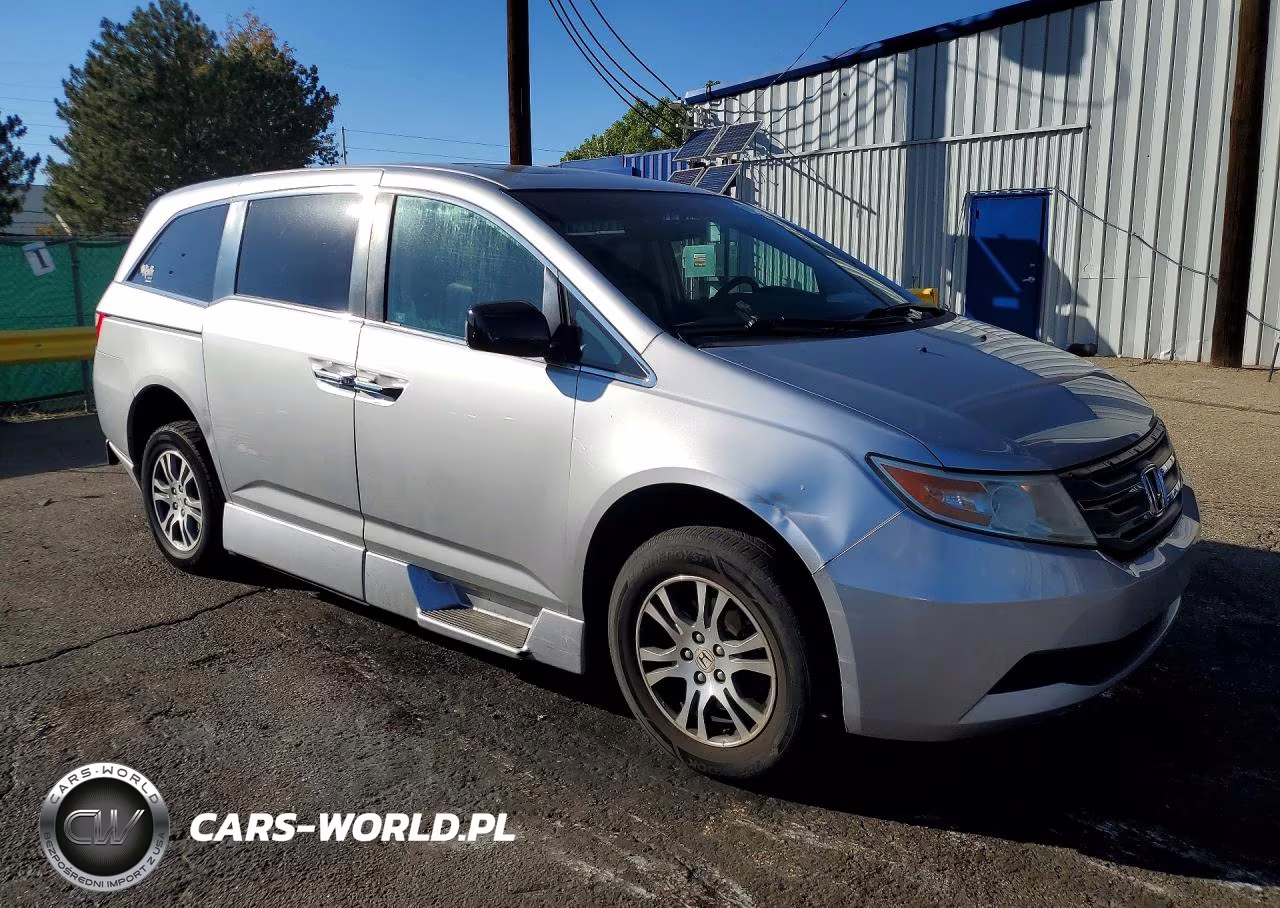 2012 Honda Odyssey Exl VIN:5FNRL5H67CB006579 - 4