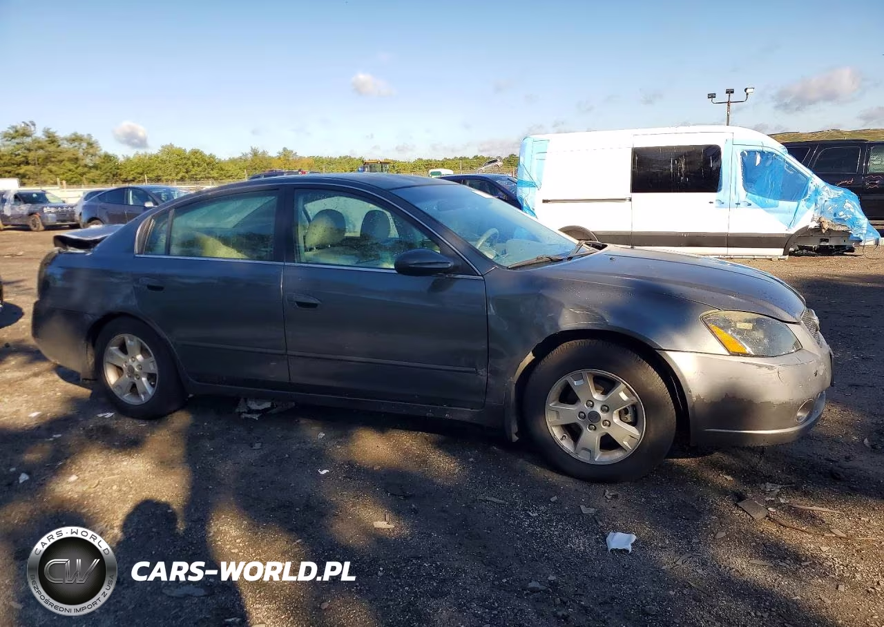 2005 Nissan Altima 2.5 VIN:1N4AL11D15N926796 - 4
