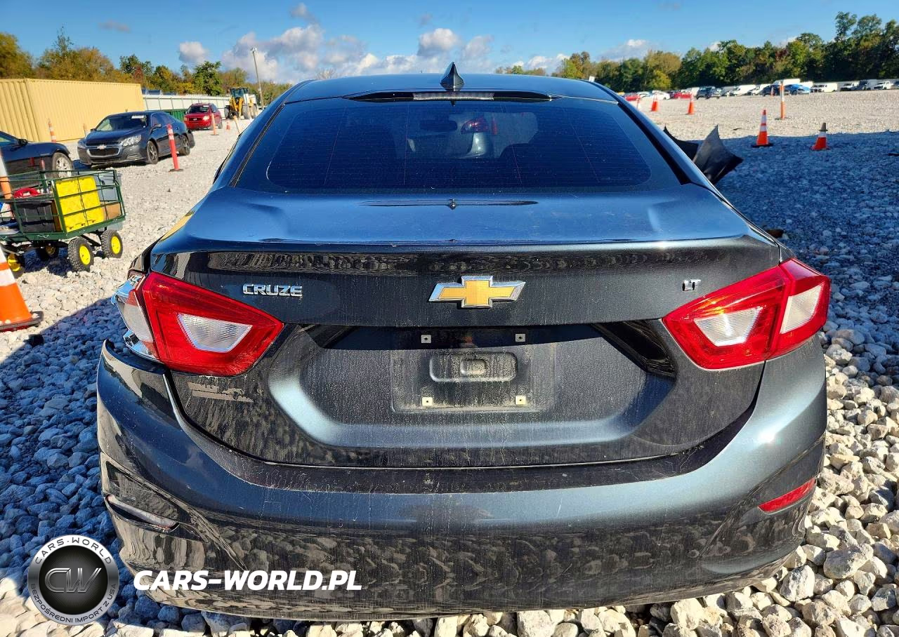2017 Chevrolet Cruze Lt VIN:1G1BE5SM7H7146334 - 6