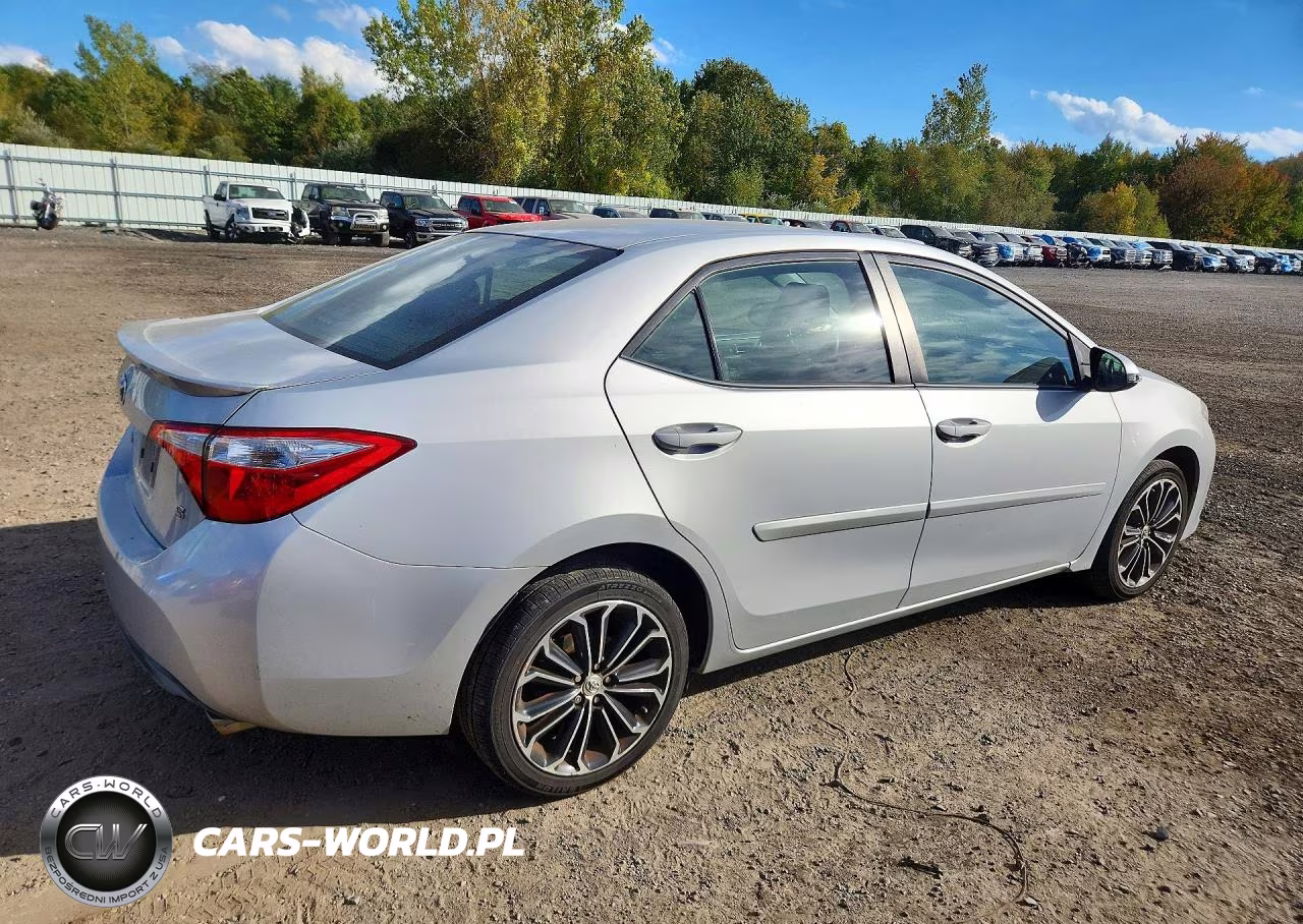 2016 Toyota Corolla S Plus VIN:2T1BURHEXGC575448 - 3