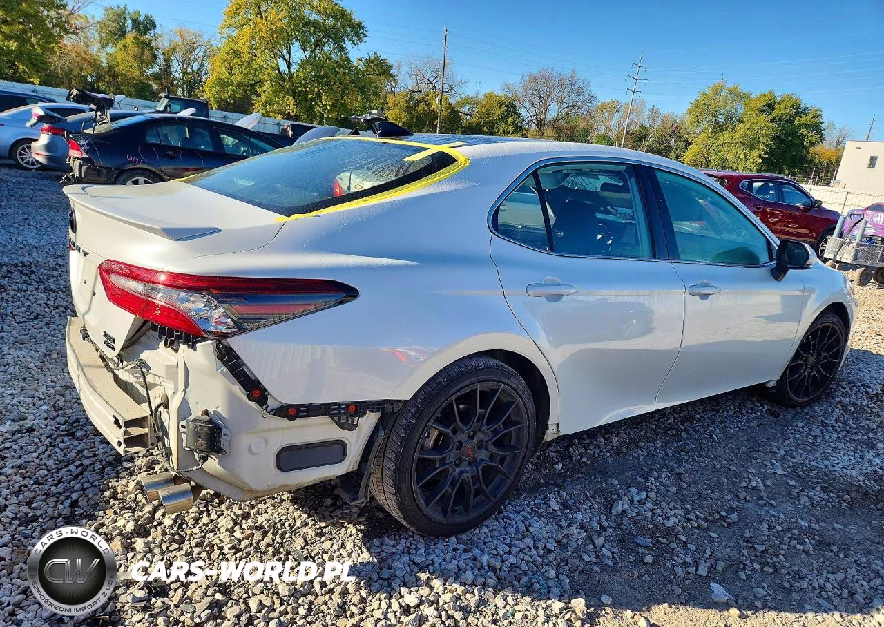 2021 Toyota Camry Xse VIN:4T1K61BK8MU044205 - 3