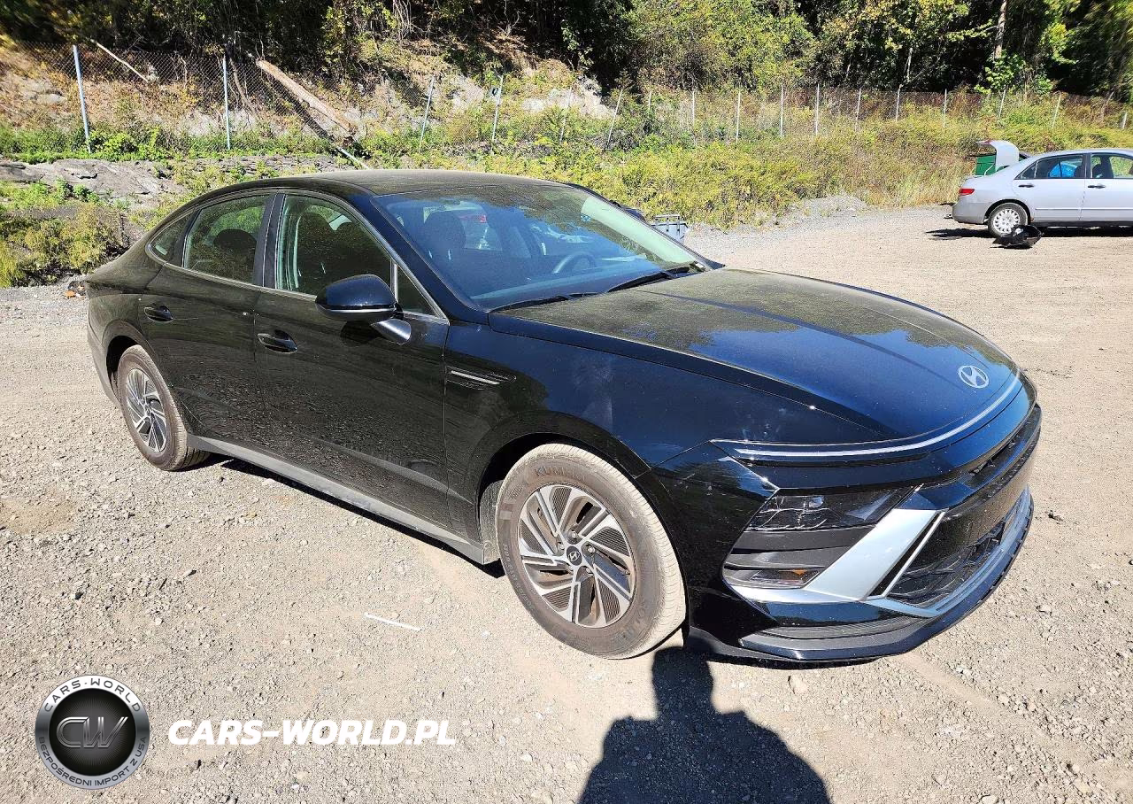 2026 Hyundai Sonata Hybrid Blue VIN:KMHL24JJ8TA161020 - 4