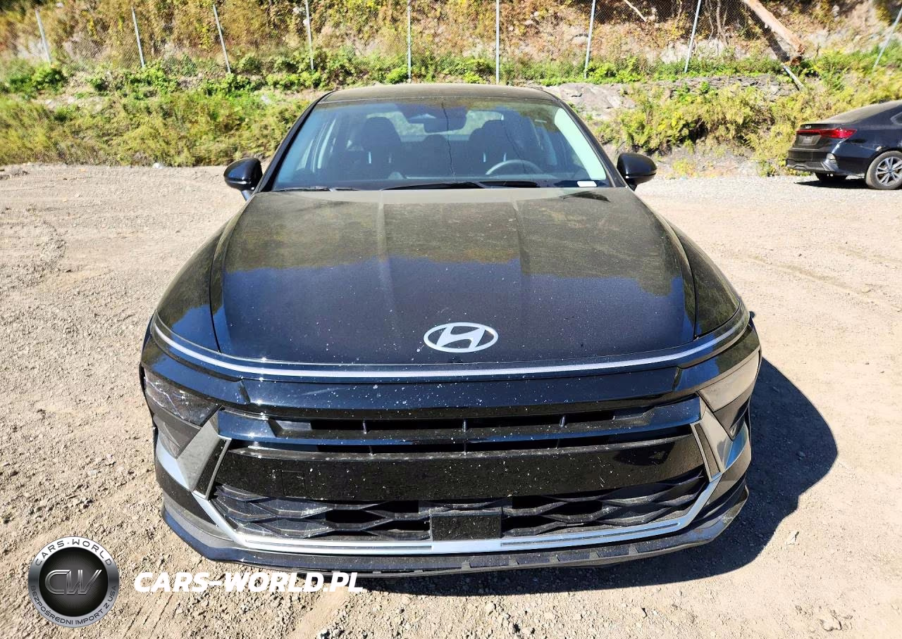 2026 Hyundai Sonata Hybrid Blue VIN:KMHL24JJ8TA161020 - 5