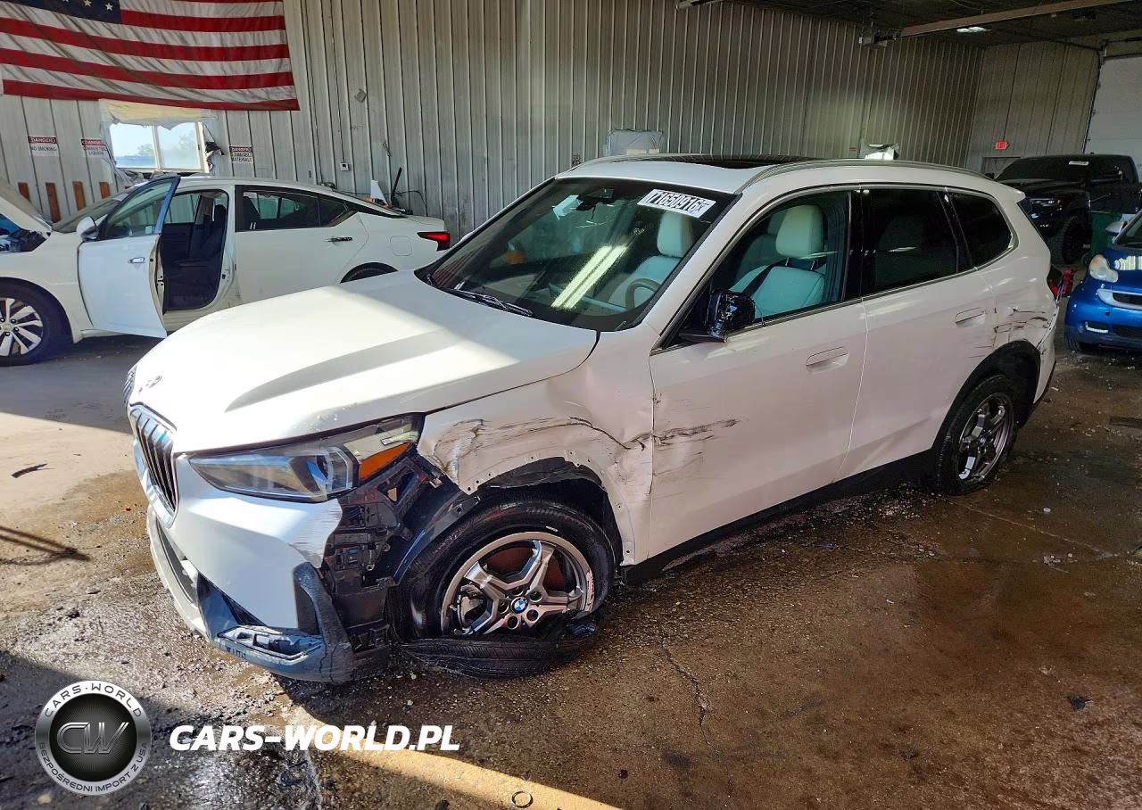 2023 BMW X1 xDrive28I VIN:WBX73EF06P5X84016 - 1