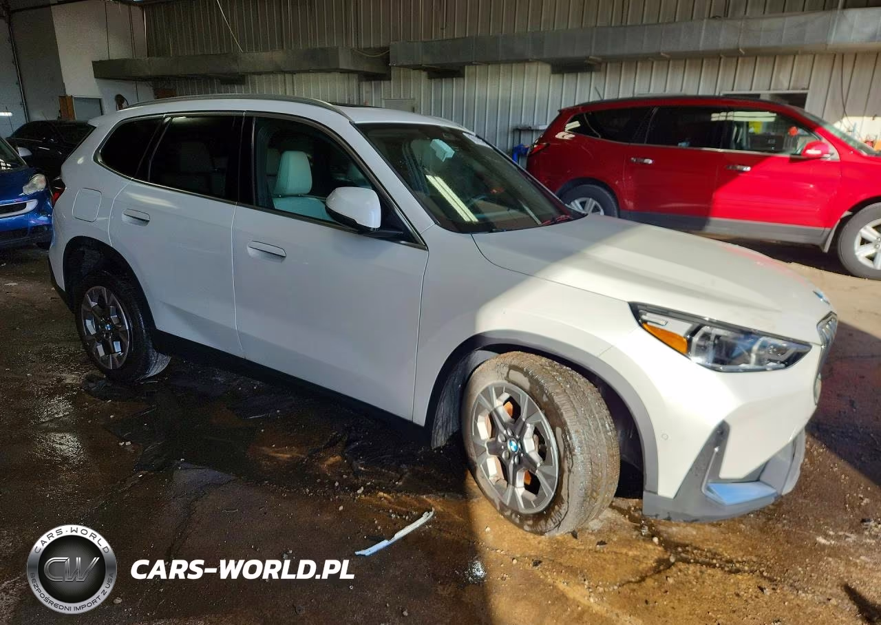 2023 BMW X1 xDrive28I VIN:WBX73EF06P5X84016 - 4