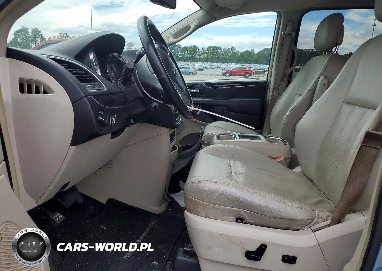 2013 Chrysler Town & Country Touring VIN:2C4RC1BG1DR519794 - 7