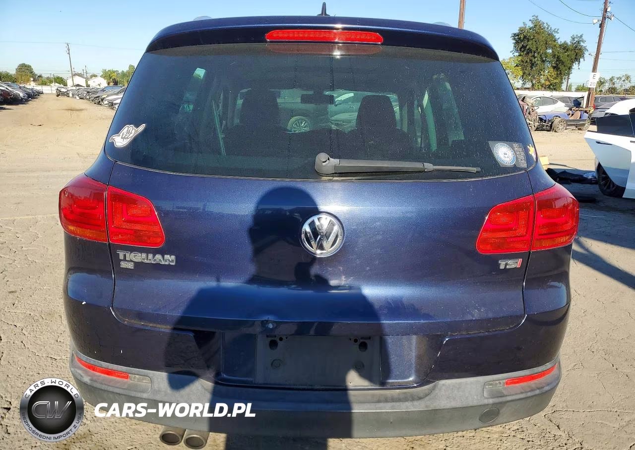 2016 Volkswagen Tiguan S VIN:WVGAV7AX7GW526168 - 6