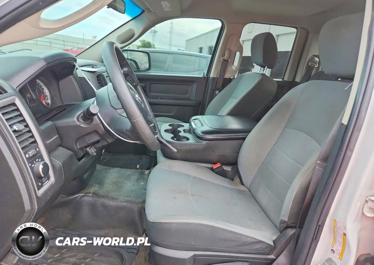 2021 Ram 1500 Classic Tradesman VIN:1C6RR6FG0MS530667 - 7