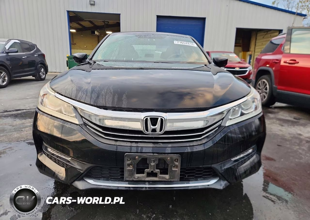 2017 Honda Accord Sport Special Edition VIN:1HGCR2F19HA015506 - 5