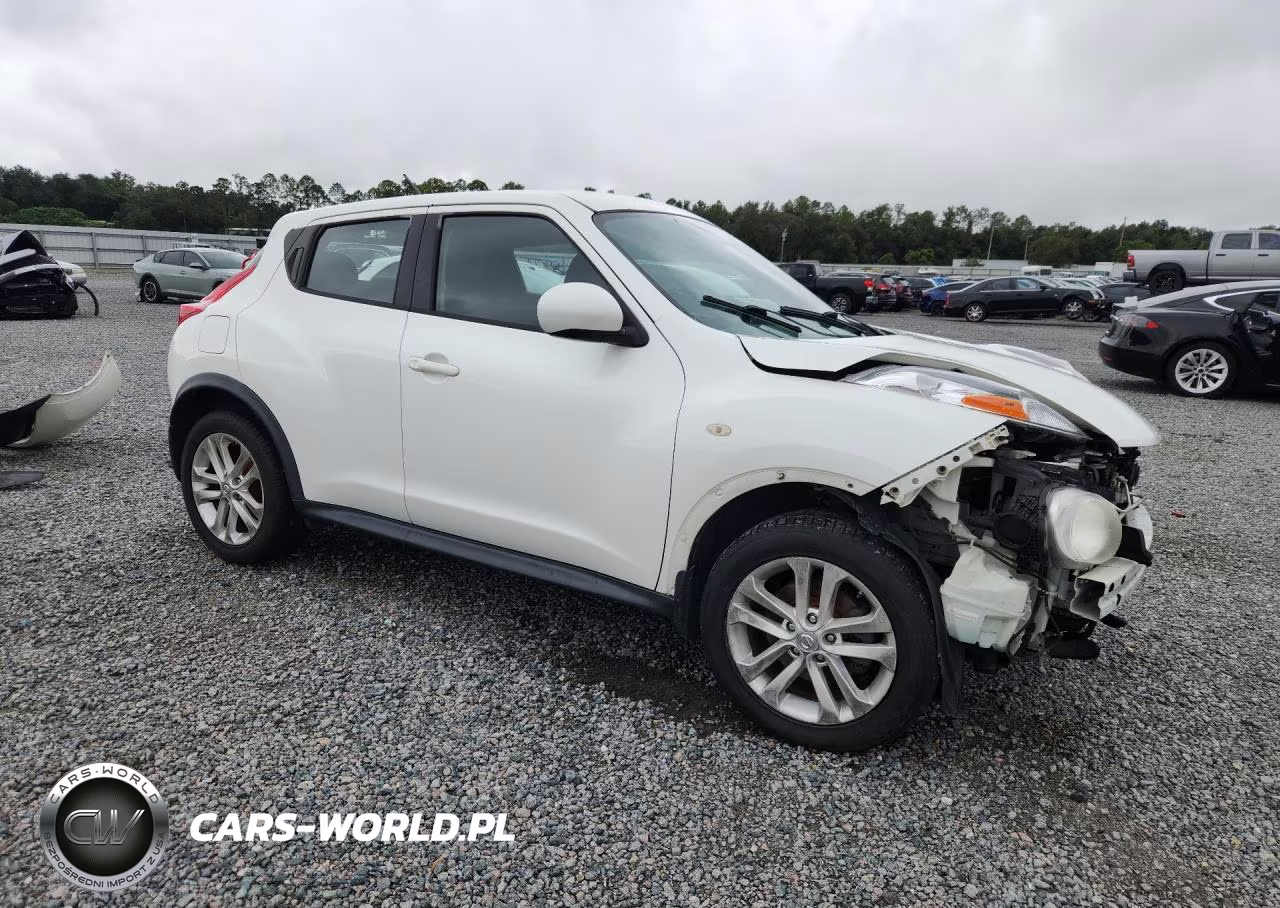 2014 Nissan Juke S VIN:JN8AF5MR4ET351898 - 4