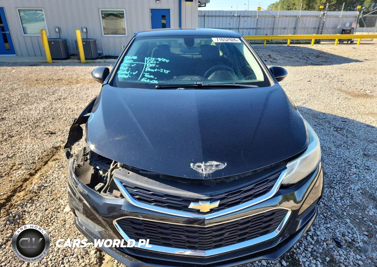 2017 Chevrolet Cruze Lt VIN:1G1BE5SM6H7217071 - 5