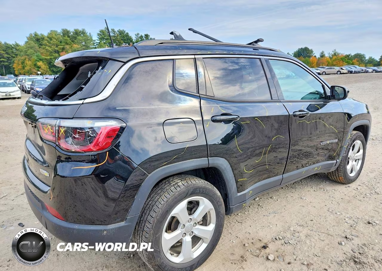 2019 Jeep Compass Latitude VIN:3C4NJDBB8KT850568 - 3