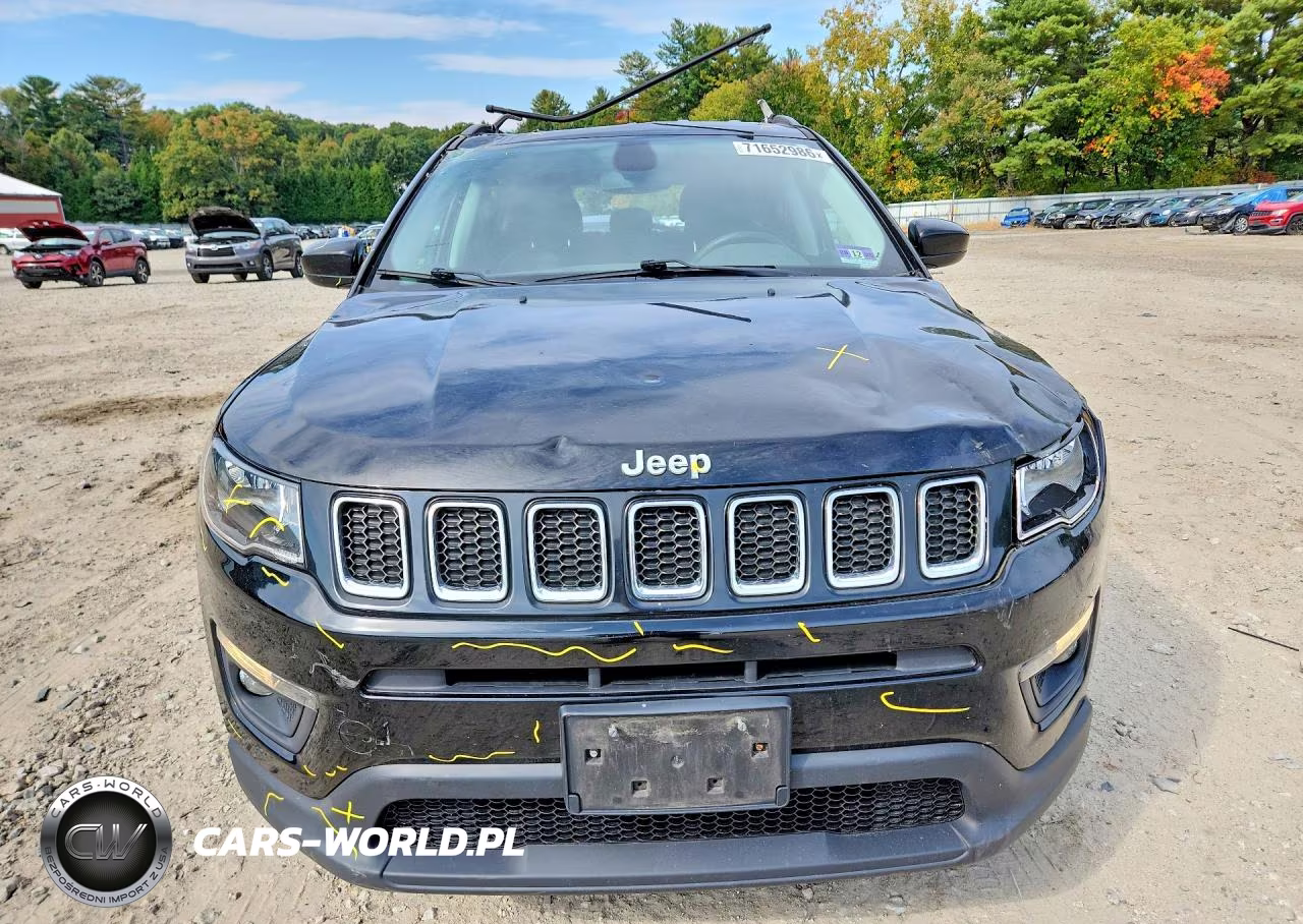 2019 Jeep Compass Latitude VIN:3C4NJDBB8KT850568 - 5
