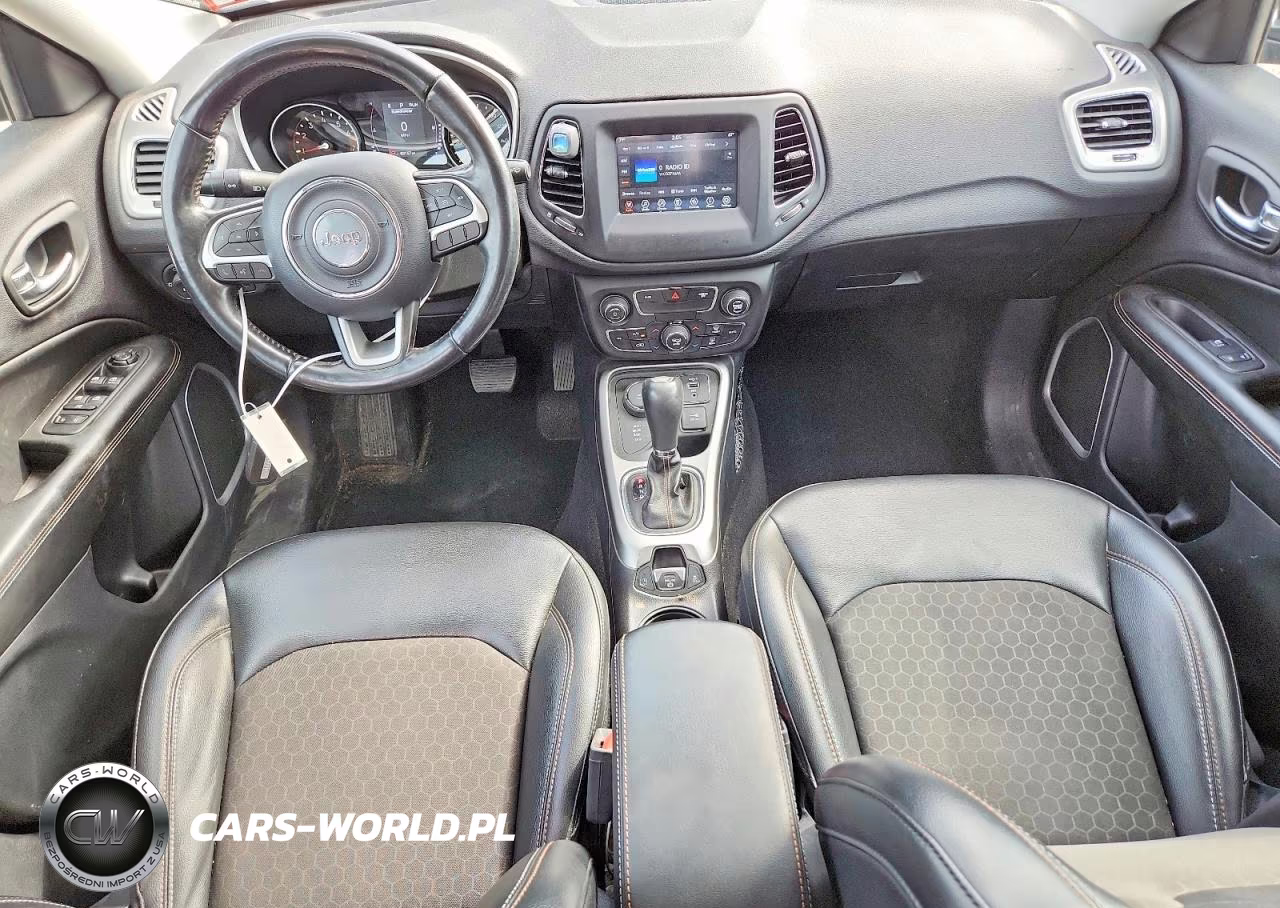 2019 Jeep Compass Latitude VIN:3C4NJDBB8KT850568 - 8