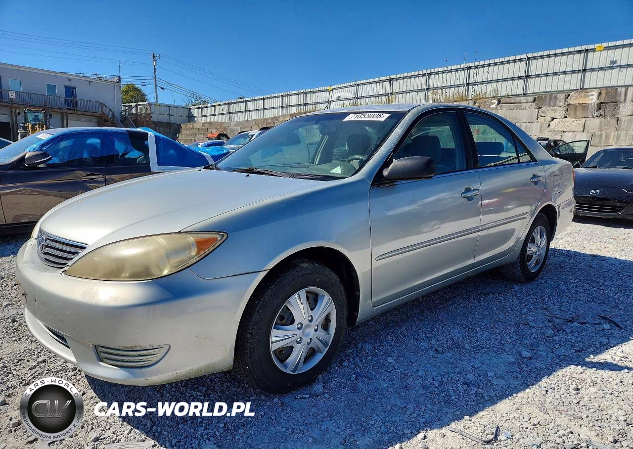 2005 Toyota Camry Standard