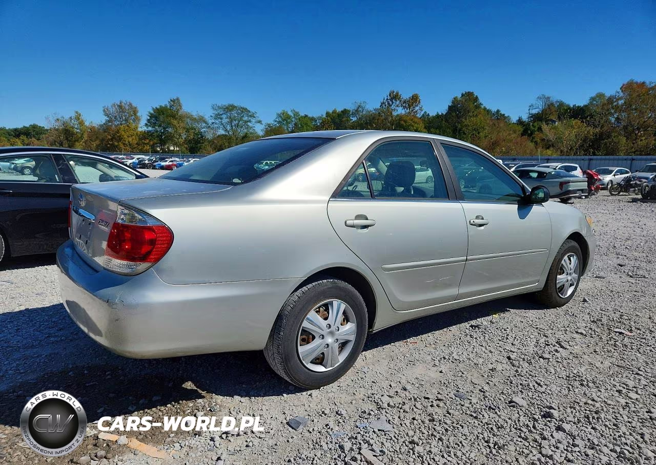 2005 Toyota Camry Standard VIN:JTDBE32K653008684 - 3
