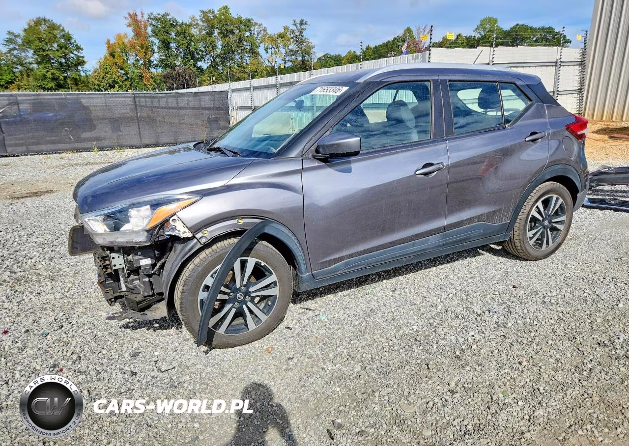 2019 Nissan Kicks Sv VIN:3N1CP5CUXKL553901 - 1