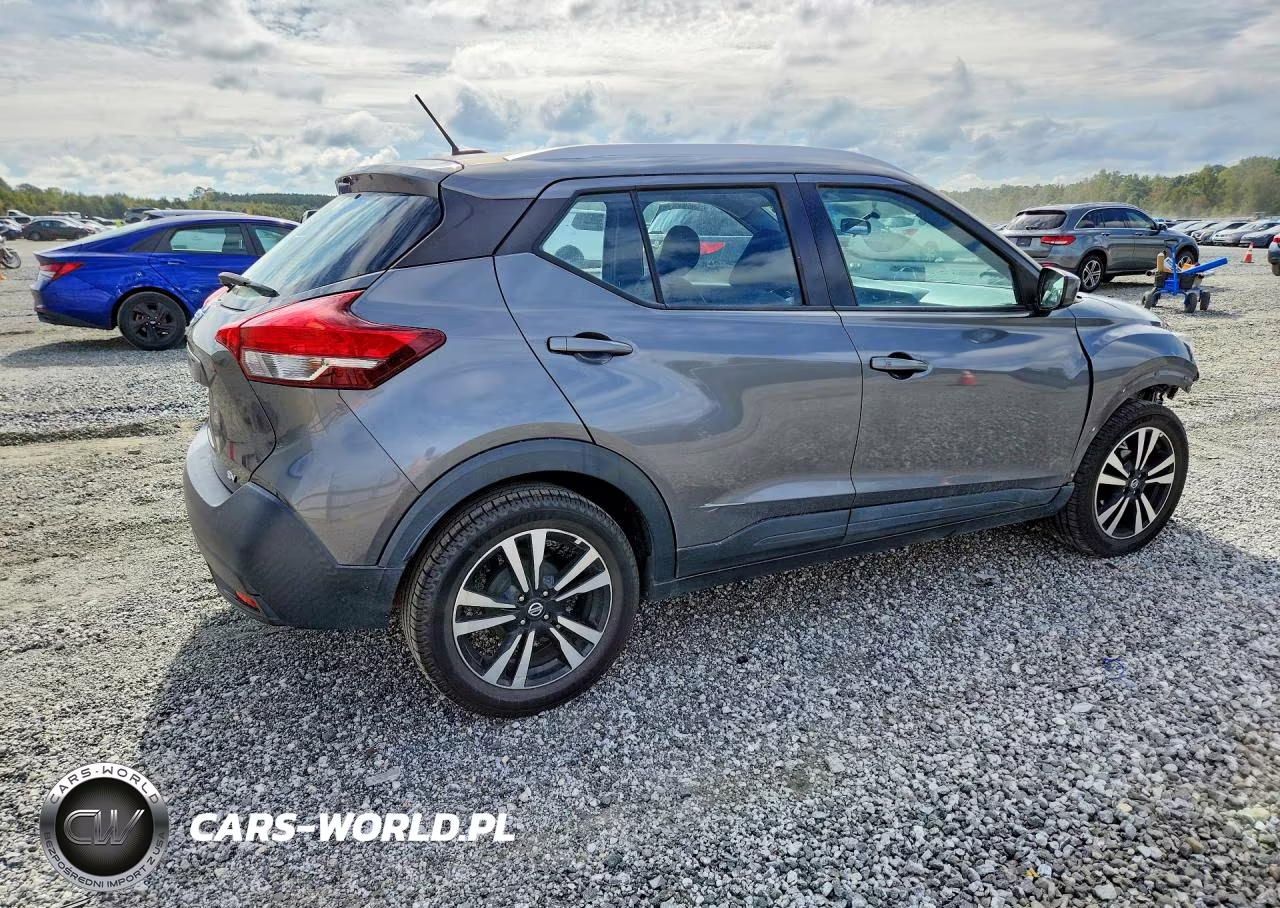 2019 Nissan Kicks Sv VIN:3N1CP5CUXKL553901 - 3