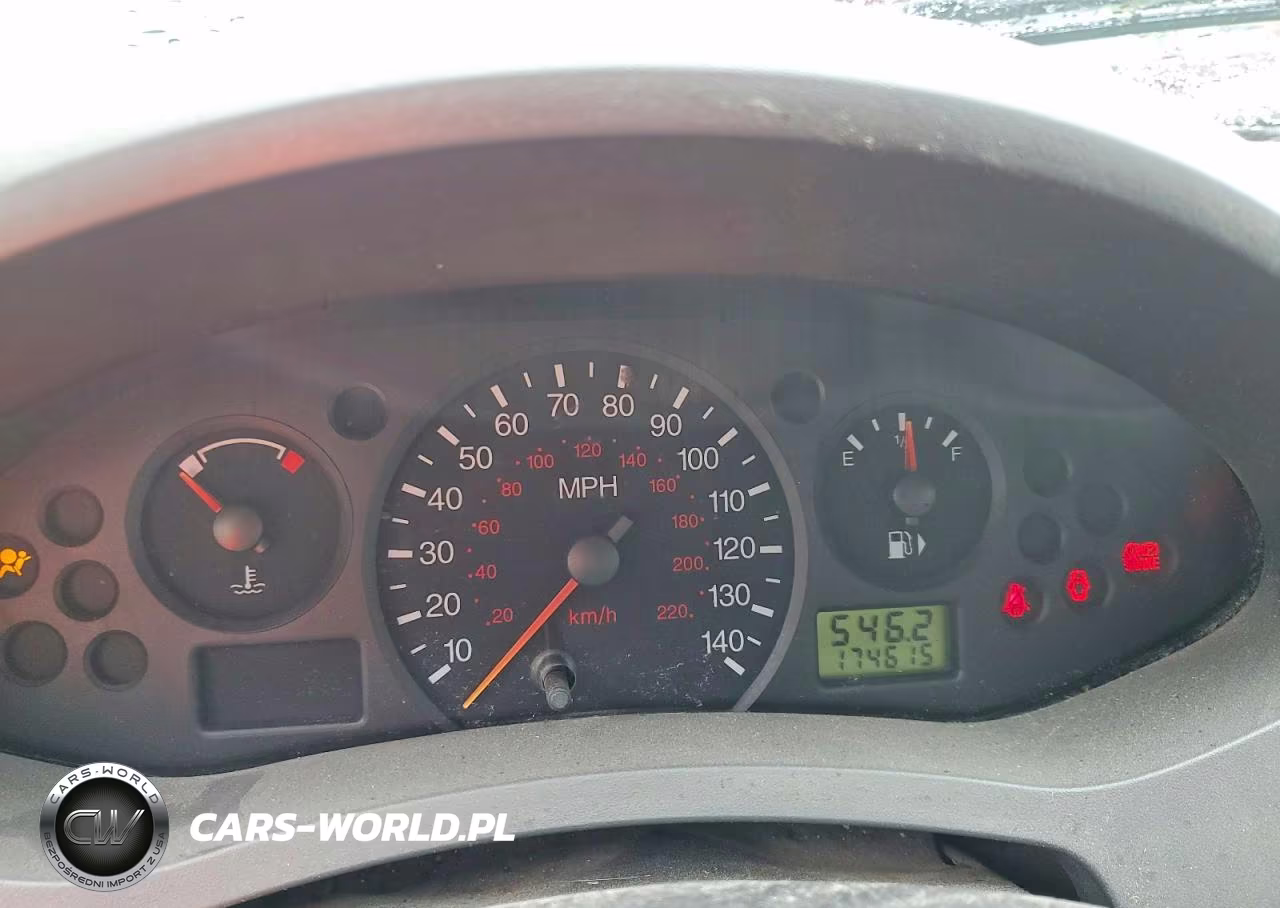 2005 Ford Focus Zx4 VIN:1FAFP34N35W122083 - 9
