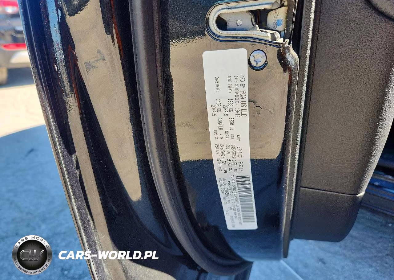 2019 Chrysler Pacifica Touring L VIN:2C4RC1BG0KR548538 - 12