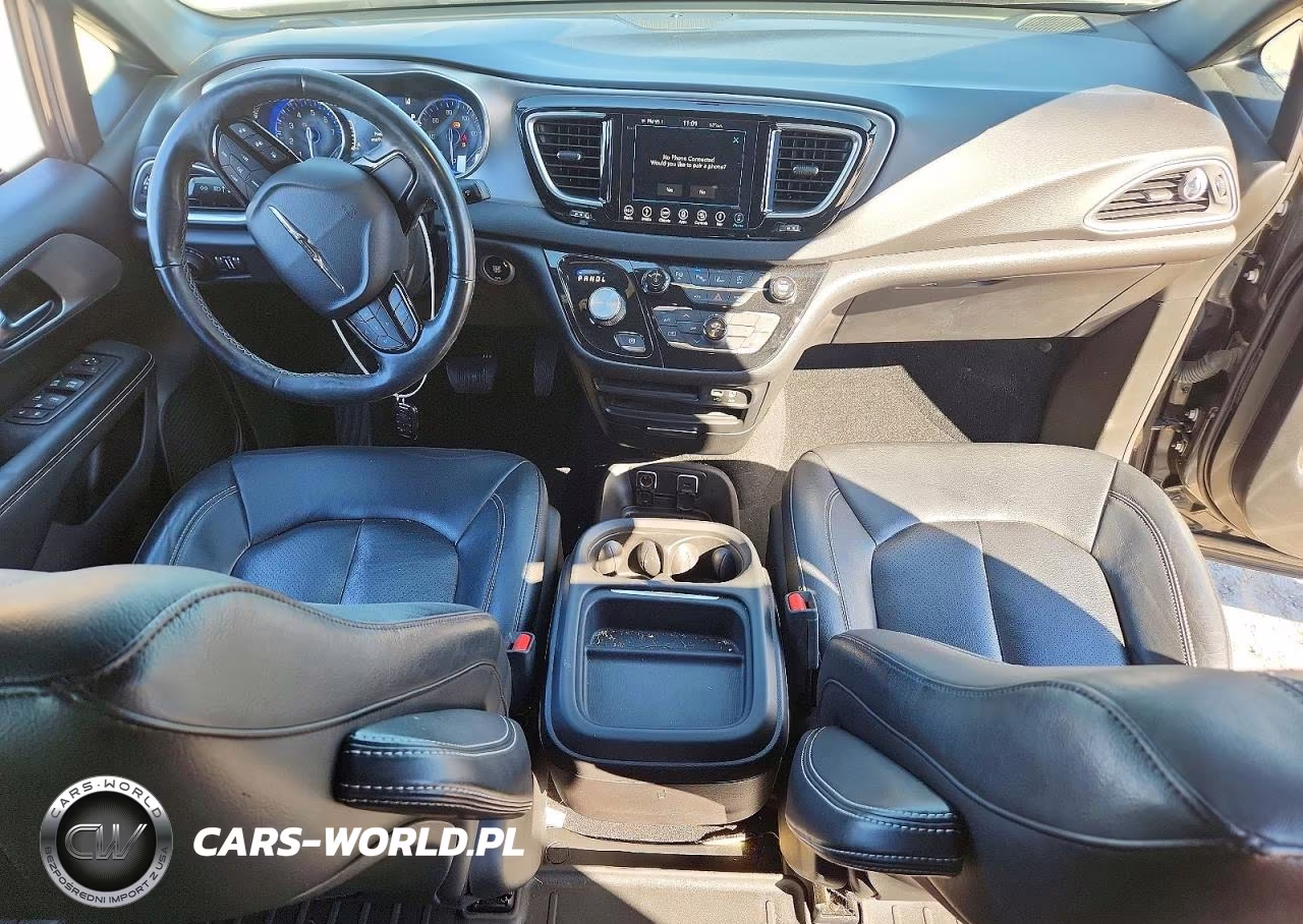 2019 Chrysler Pacifica Touring L VIN:2C4RC1BG0KR548538 - 8