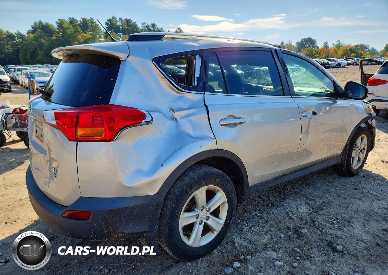 2014 Toyota Rav4 Xle VIN:2T3RFREV2EW165615 - 3
