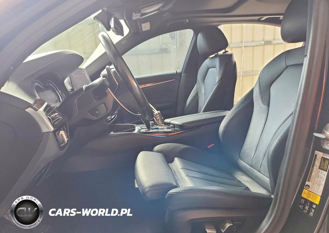 2019 BMW 530 Xi VIN:WBAJA7C52KWW30388 - 7