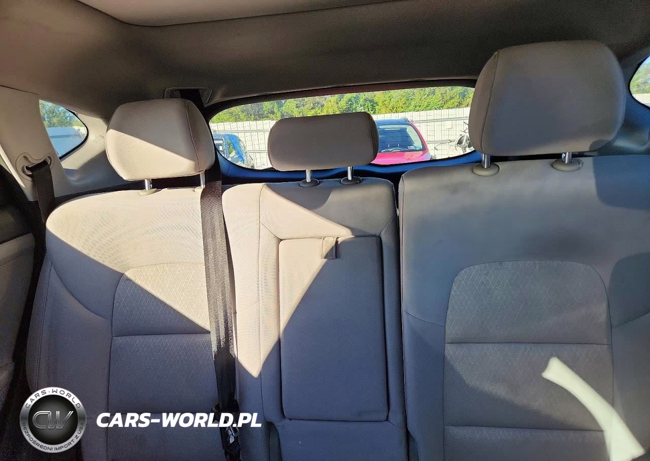 2018 Hyundai Tucson Value VIN:KM8J3CA27JU691773 - 10