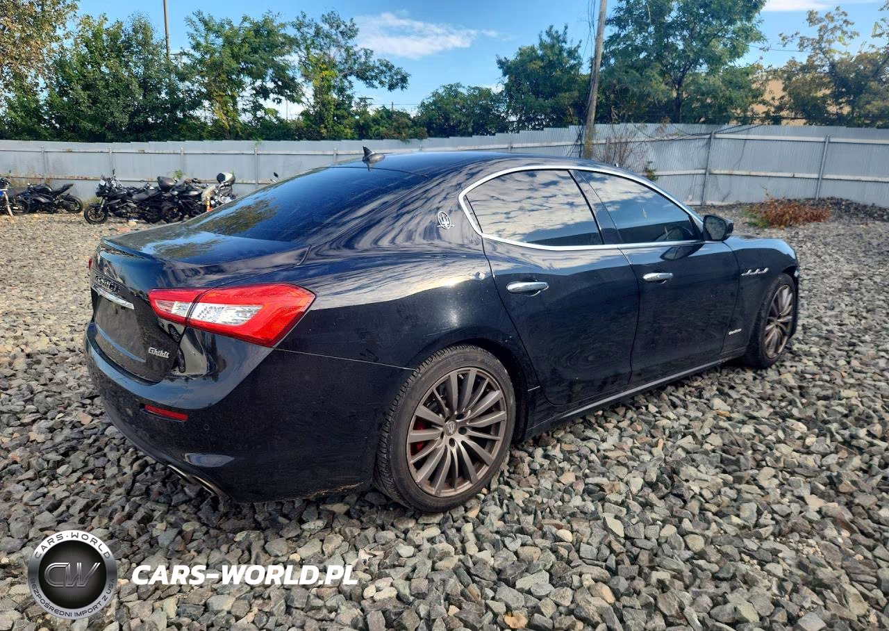 2018 Maserati Ghibli S VIN:ZAM57YTA8J1286305 - 3