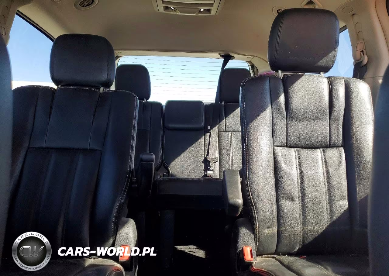 2013 Chrysler Town & Country Touring VIN:2C4RC1BGXDR674747 - 10