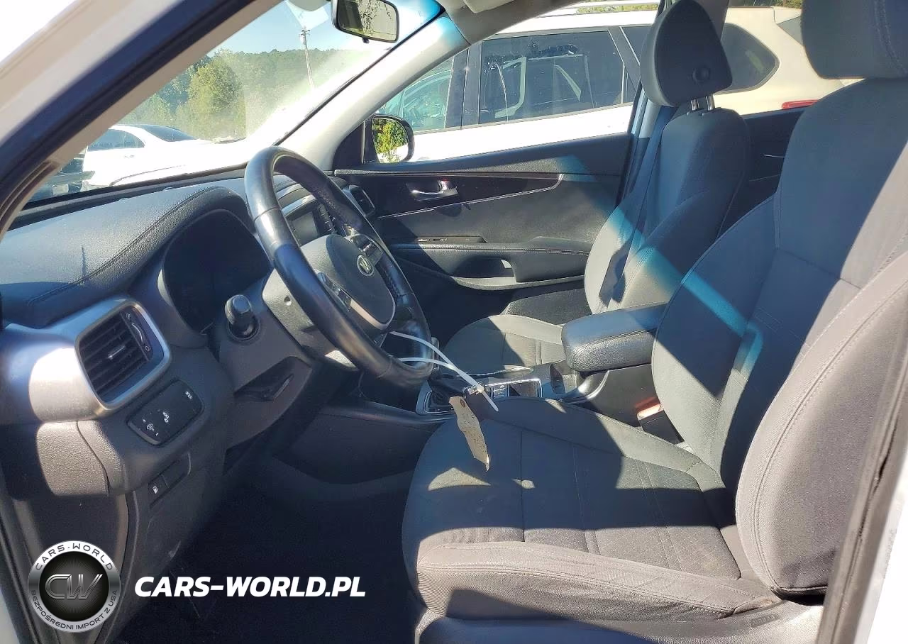 2020 Kia Sorento S VIN:5XYPGDA50LG693985 - 7