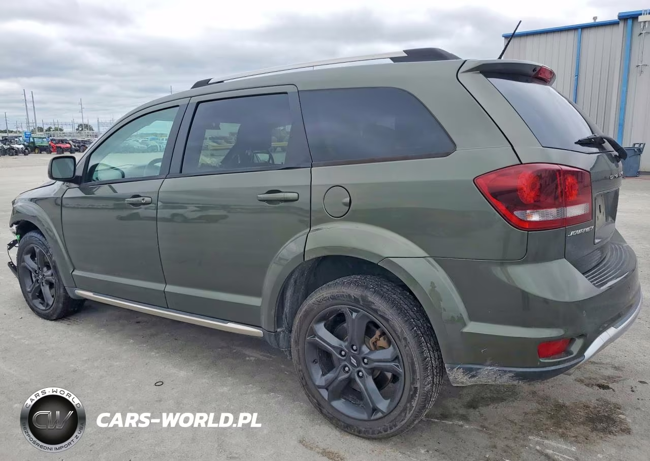 2018 Dodge Journey Crossroad VIN:3C4PDCGGXJT310555 - 2