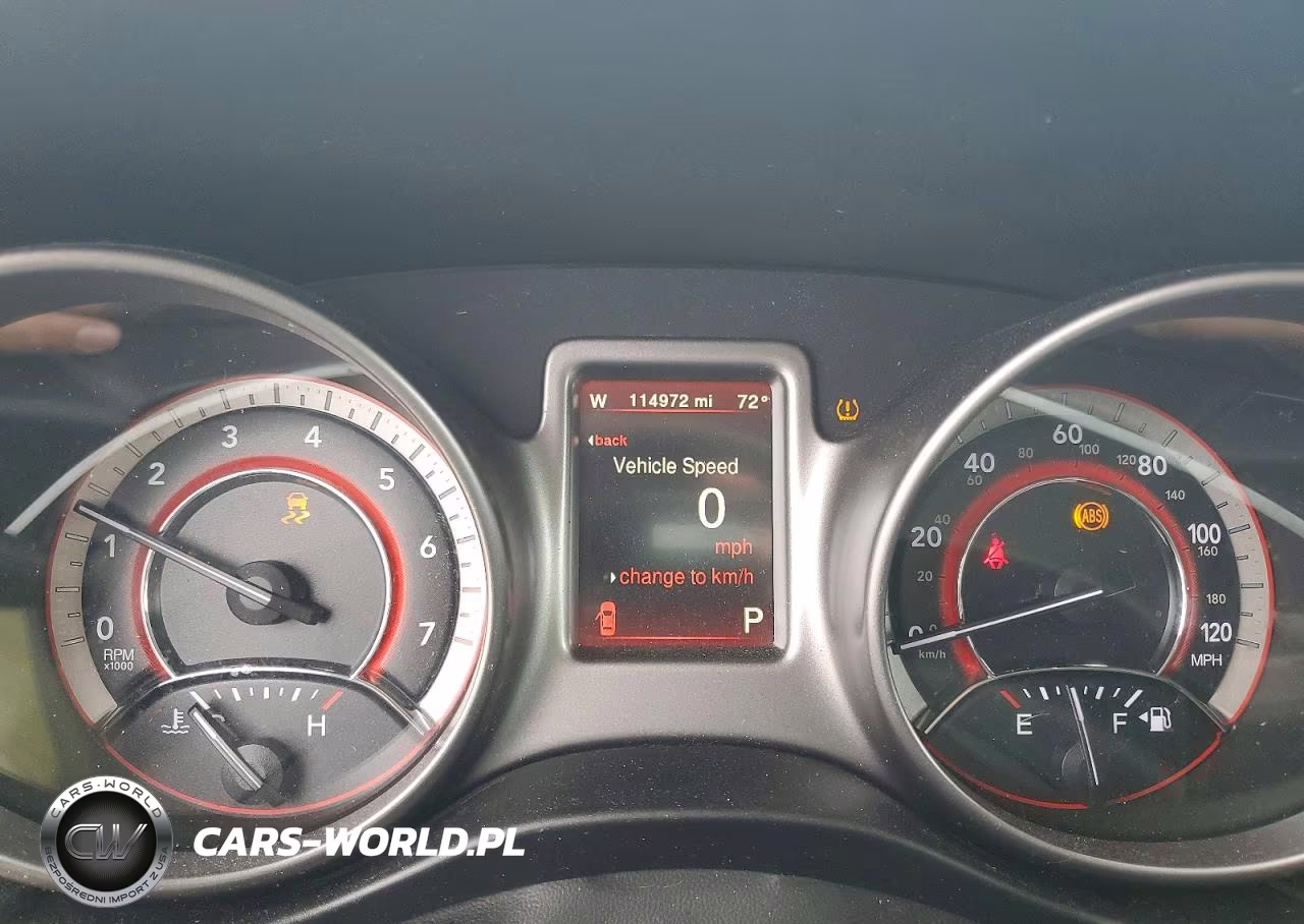 2018 Dodge Journey Crossroad VIN:3C4PDCGGXJT310555 - 9