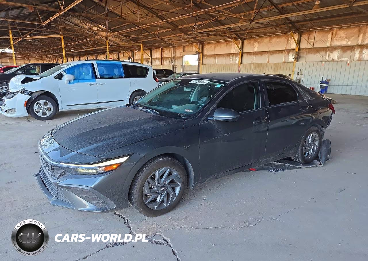 2024 Hyundai Elantra Sel