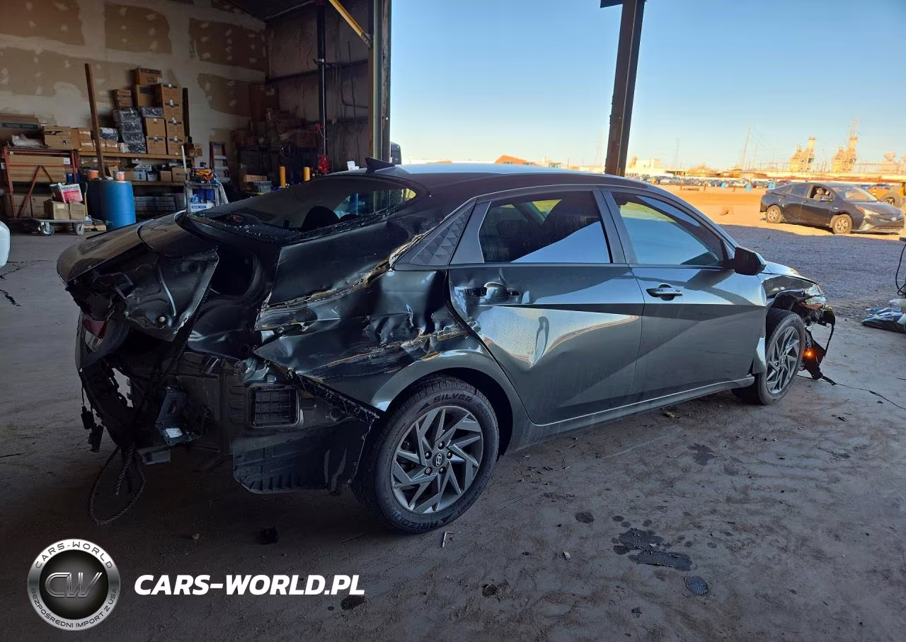 2024 Hyundai Elantra Sel VIN:KMHLM4DG9RU731897 - 3