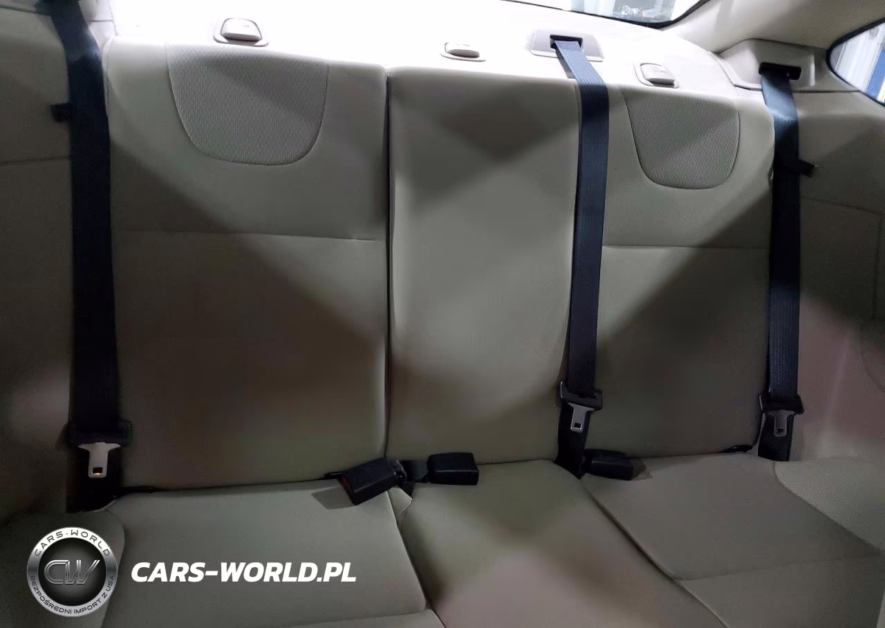 2008 Ford Focus Se VIN:1FAHP33N68W110671 - 10