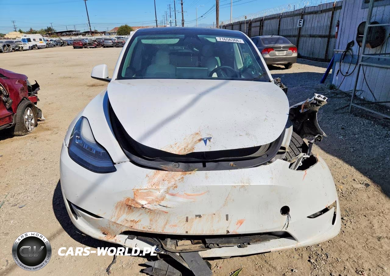 2021 Tesla Model Y VIN:5YJYGAEE8MF158019 - 5
