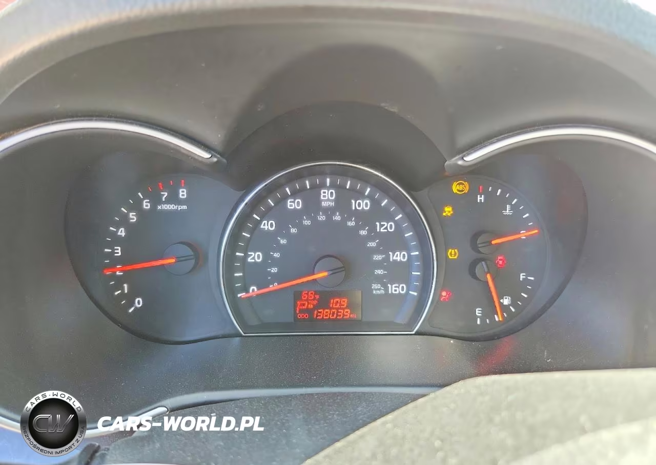 2015 Kia Sorento Lx VIN:5XYKT3A60FG608611 - 9