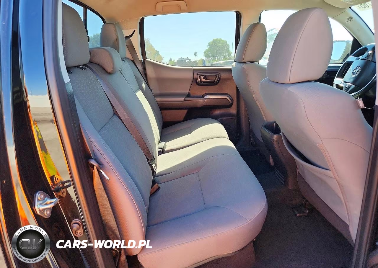 2019 Toyota Tacoma Sr5 VIN:5TFAX5GN5KX135449 - 10