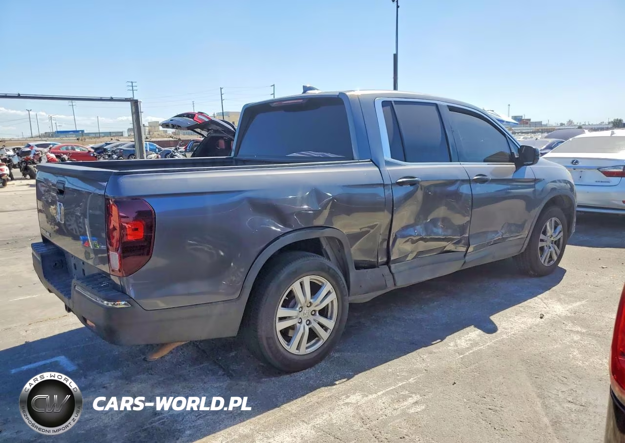 2017 Honda Ridgeline Rt VIN:5FPYK2F23HB010124 - 3