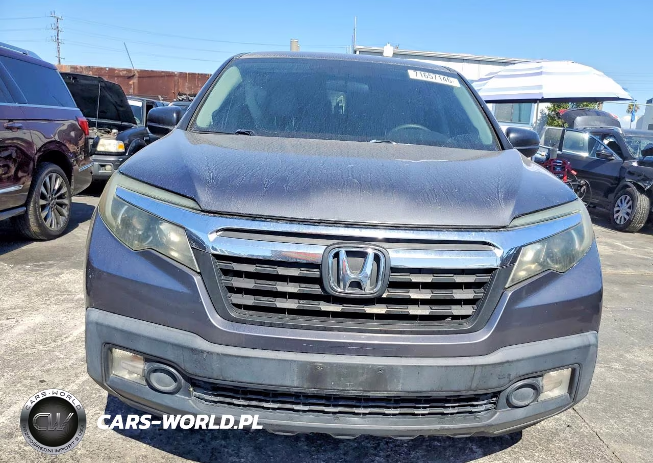 2017 Honda Ridgeline Rt VIN:5FPYK2F23HB010124 - 5