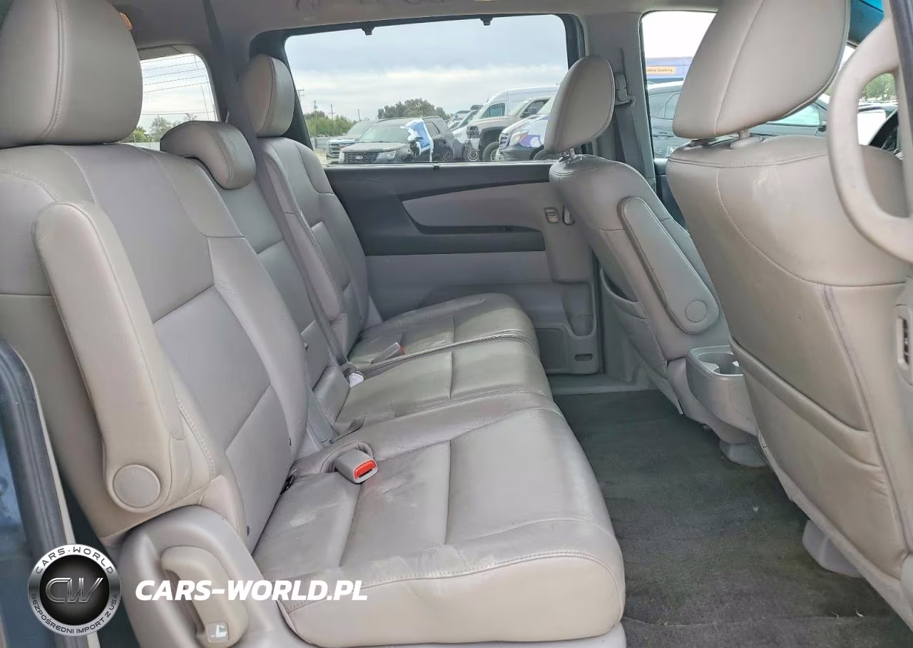 2012 Honda Odyssey Touring VIN:5FNRL5H98CB130628 - 11
