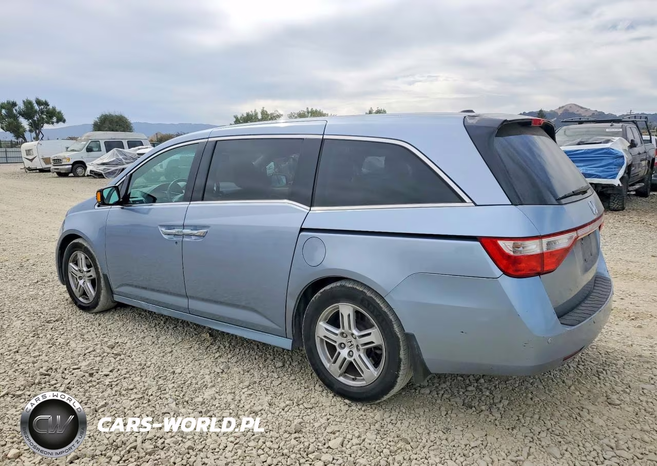 2012 Honda Odyssey Touring VIN:5FNRL5H98CB130628 - 2