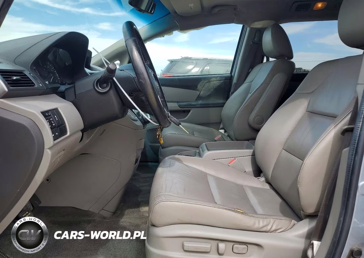2012 Honda Odyssey Touring VIN:5FNRL5H98CB130628 - 7