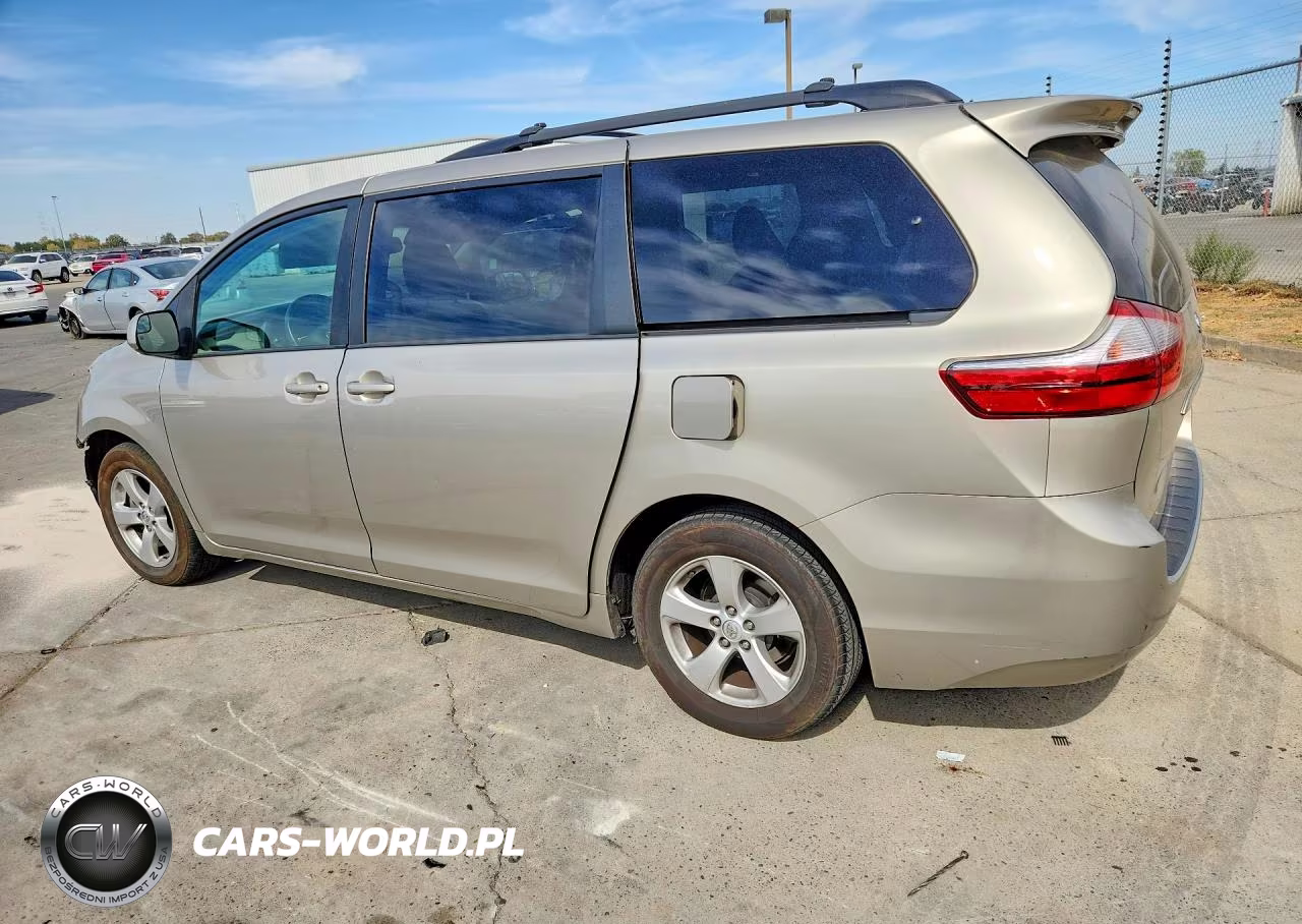 2017 Toyota Sienna Le VIN:5TDKZ3DC3HS869057 - 2