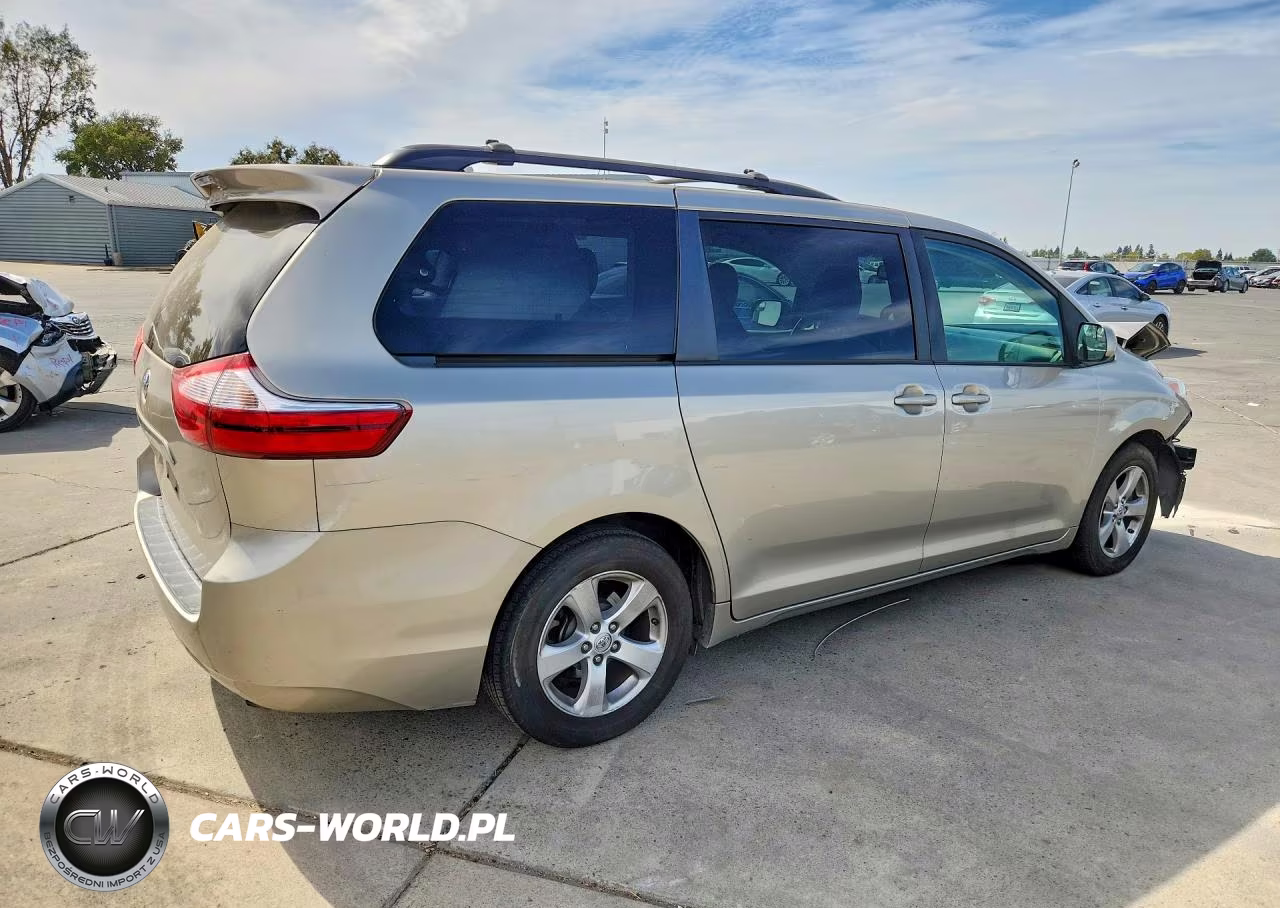 2017 Toyota Sienna Le VIN:5TDKZ3DC3HS869057 - 3