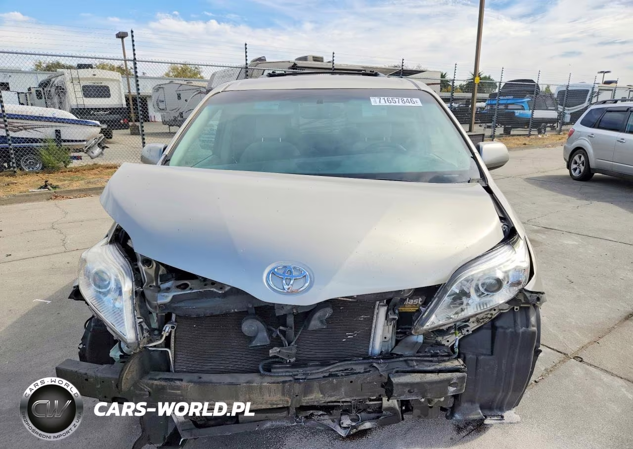 2017 Toyota Sienna Le VIN:5TDKZ3DC3HS869057 - 5